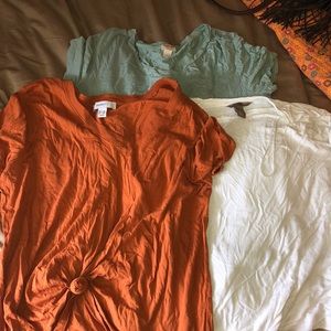 2 shirts, teal and white